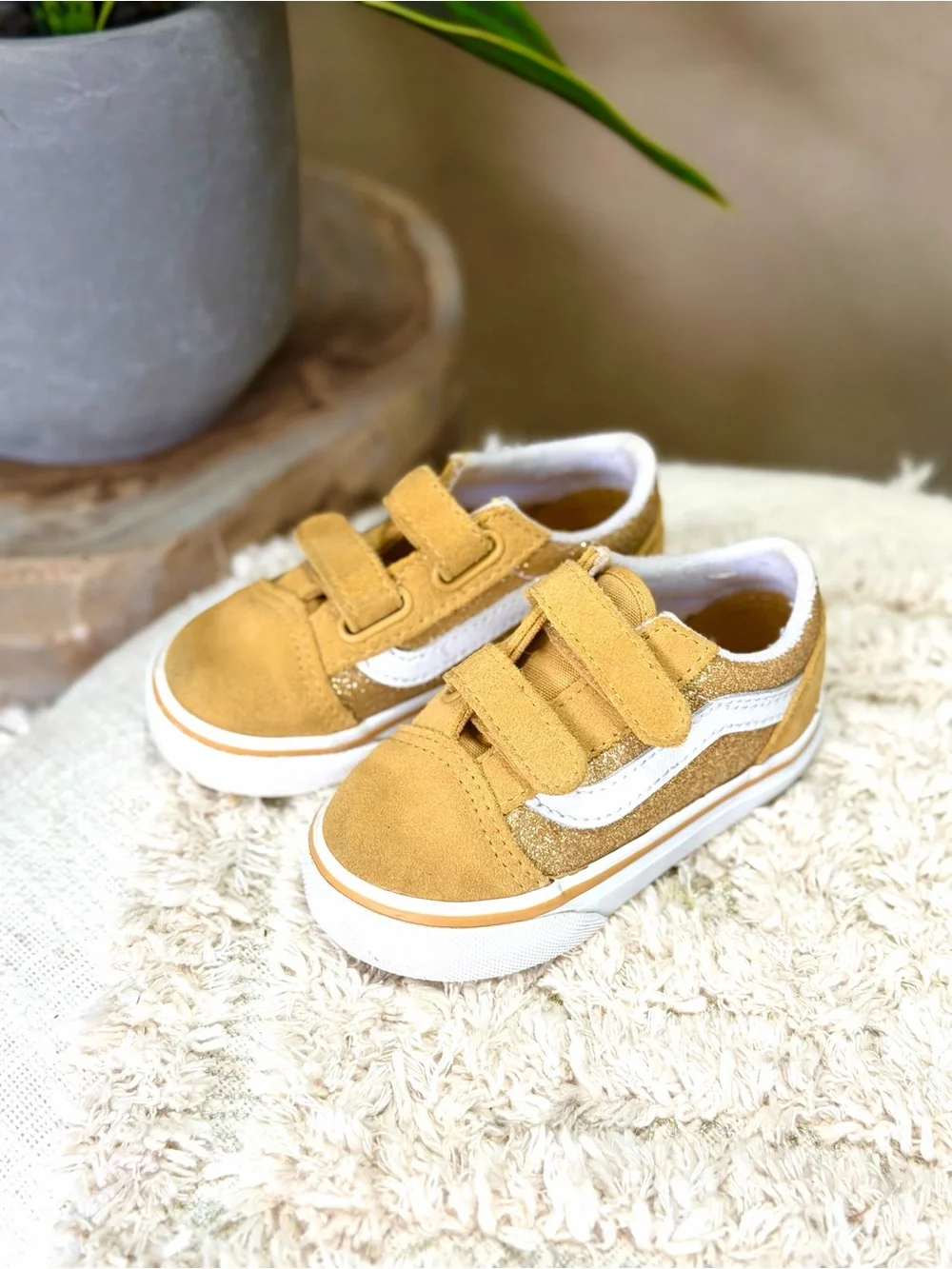 Vans Old Skool V Toddler Glitter Gold Yellow Size 6